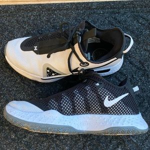 Nike PG 4 “Oreo” Size 10.5